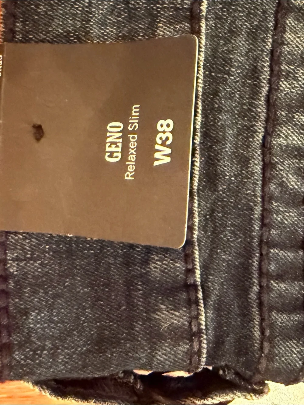 True Religion Dark Wash Geno Relaxed Slim Jeans, NWT Sz 38